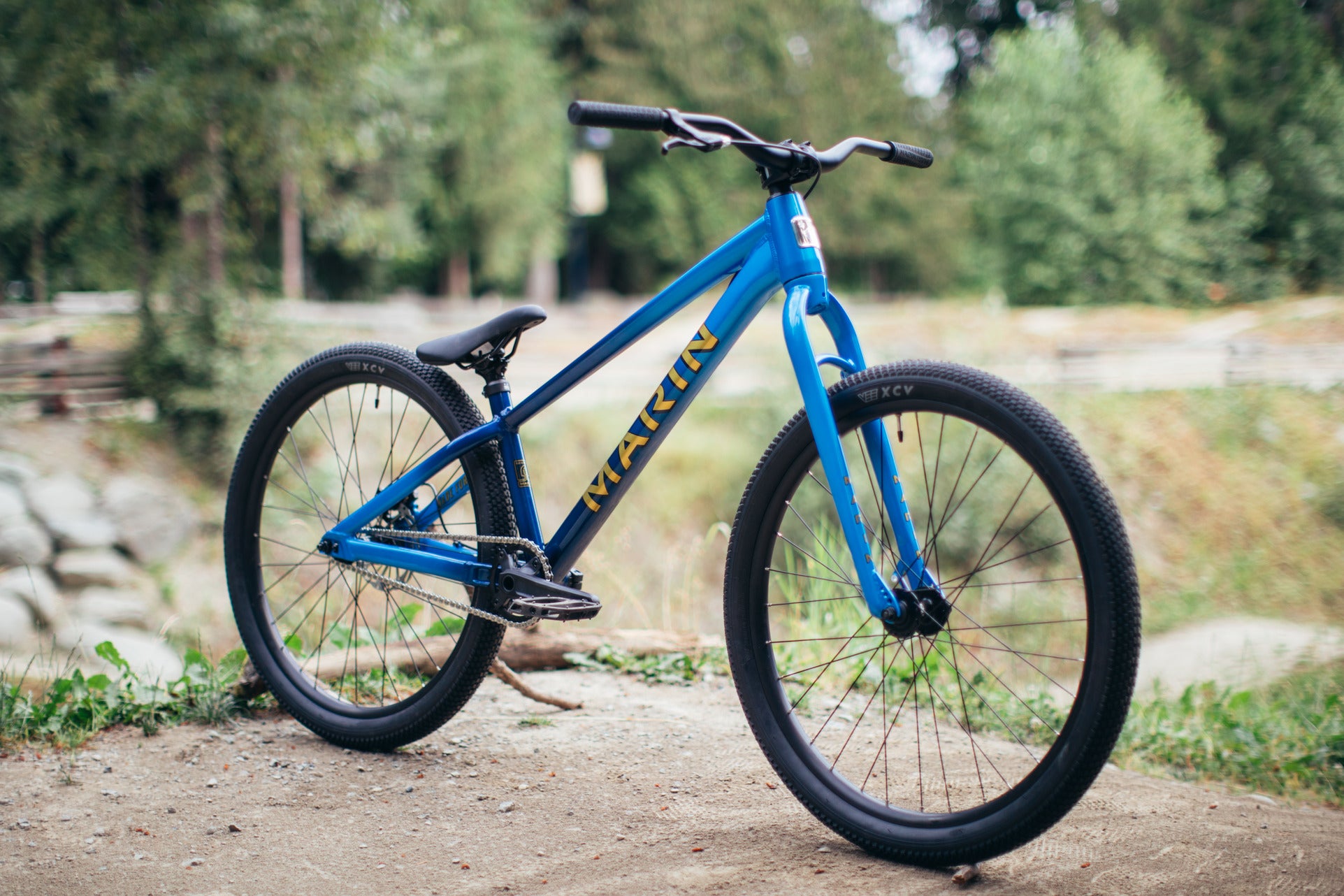 MARIN ALCATRAZ　ダートジャンプMTB Marin ALCATRAZ Gloss Magenta/Cyan/Hi-Vis Yellow/Black OSFA - World
