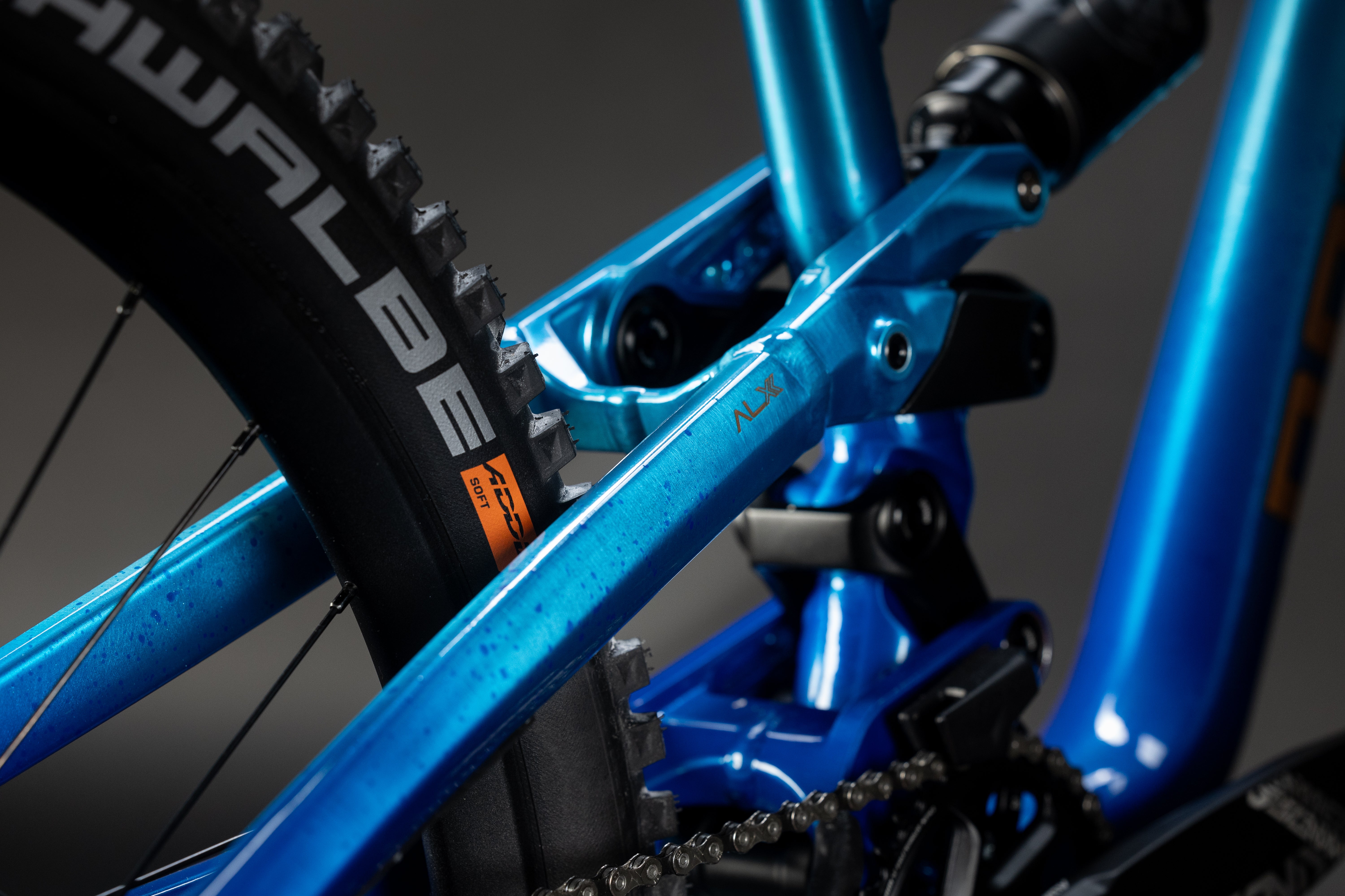 Polygon Collosus DH9 - Frameset | Polygon | BikesOnline.com