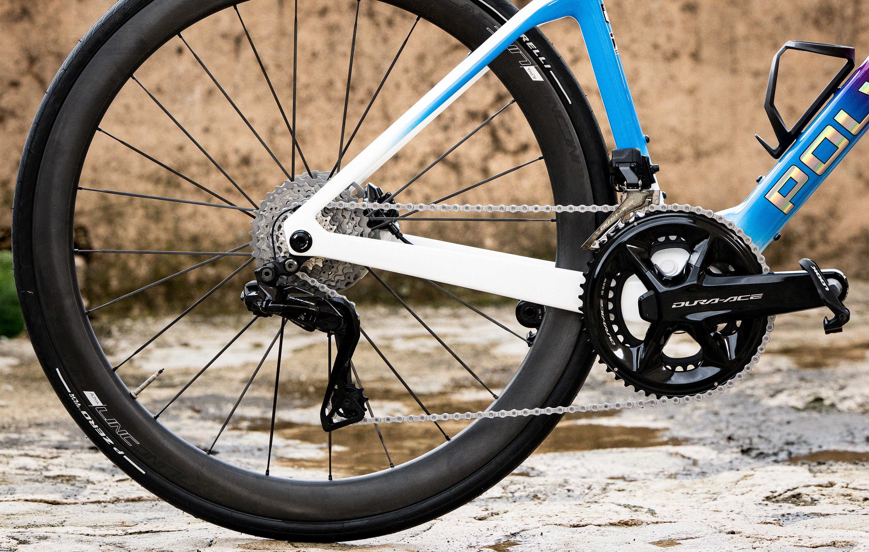 Polygon Helios A9 - Dura Ace Di2 Carbon Ro | BikesOnline.com