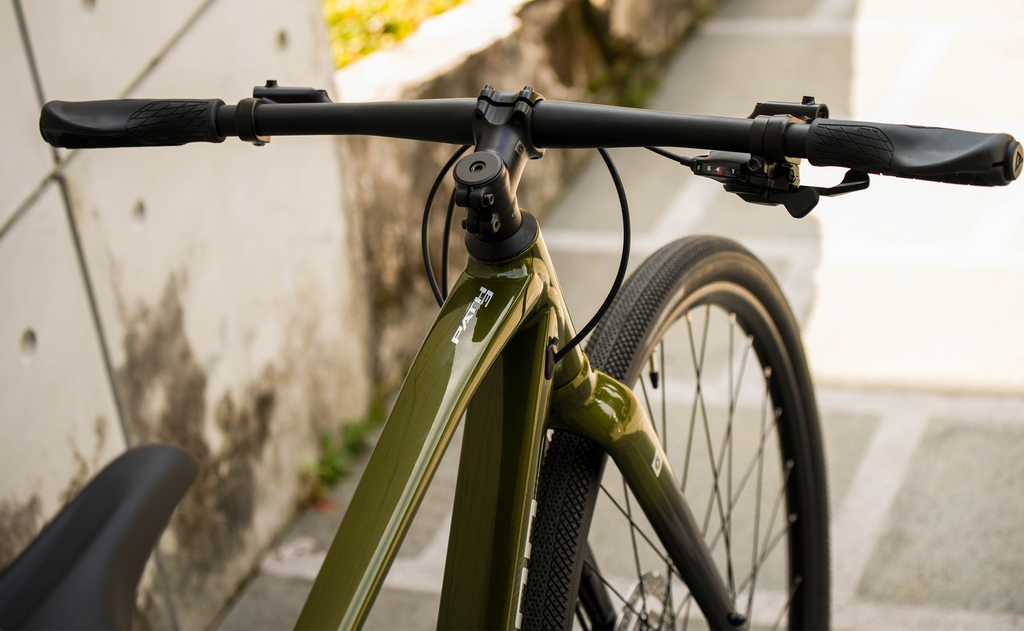 Polygon Path 3 Medium / Olive Green
