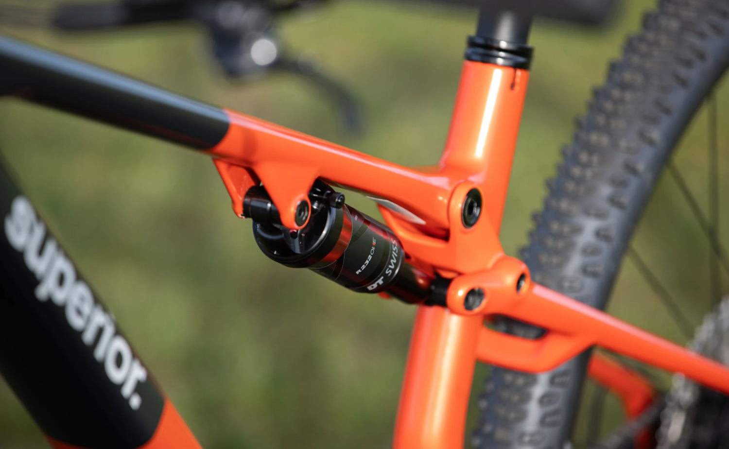 Superior XF 9.6 RC - Carbon XC Mountain Bi | BikesOnline.com