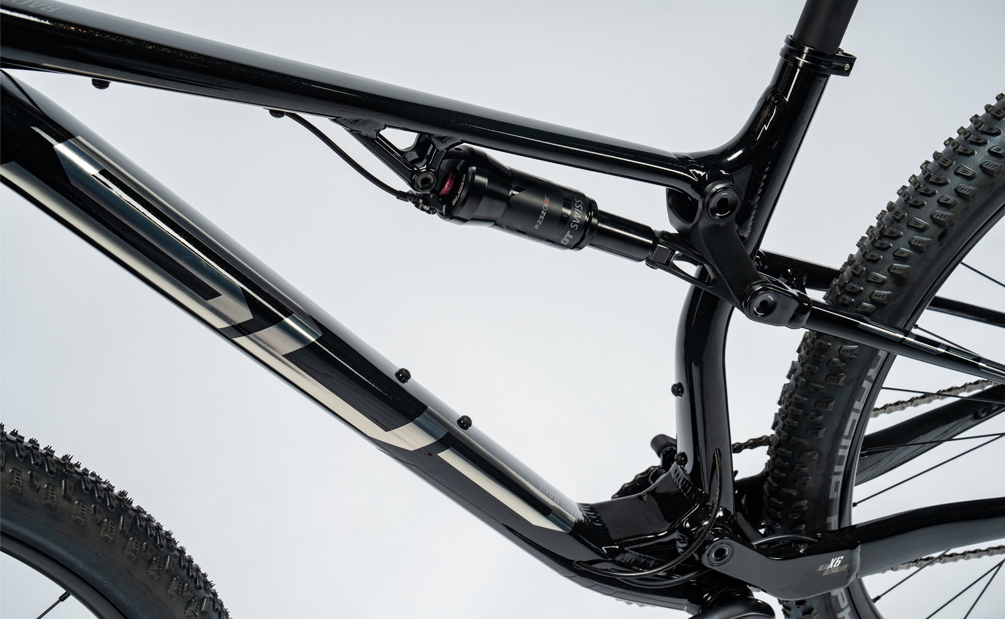 Superior XF 939 RC - XC Mountain Bike | BikesOnline.com